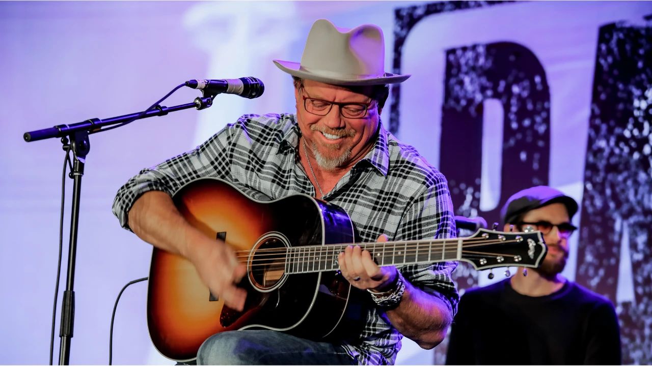 Pat Green - Artist Photography